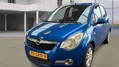 Blauw (metallic) Gebruikt 2011 Opel Agila Edition Hatchback | € 3.599 (Eerlijke prijs)