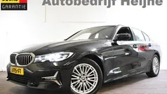 Zwart, metallic lak Gebruikt 2020 BMW 318 Executive Sedan | € 24.745 (Eerlijke prijs)