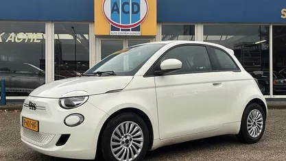 Gebruikt 2022 Fiat 500e Action Hatchback | € 12.500 (Eerlijke prijs)