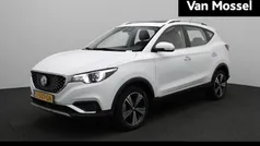Wit Gebruikt 2020 MG ZS Luxury Sedan | € 15.995 (Eerlijke prijs)