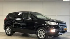 Zwart Gebruikt 2018 Ford Kuga Titanium SUV | € 17.950 (Eerlijke prijs)