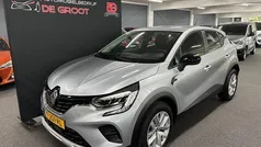 Gebruikt 2023 Renault Captur Evolution SUV | € 19.950 (Eerlijke prijs)