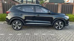 Zwart Gebruikt 2019 MG ZS Luxury Sedan | € 11.990 (Eerlijke prijs)