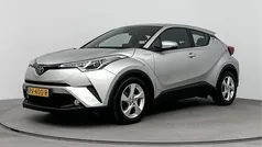 Gebruikt 2017 Toyota C-HR SUV | € 18.445 (Eerlijke prijs)