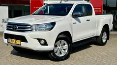Wit Gebruikt 2019 Toyota HiLux Pickup | € 27.495 (Eerlijke prijs)