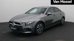 Grijs Gebruikt 2020 Mercedes A250 Business Sedan | € 25.900 (Super prijs)