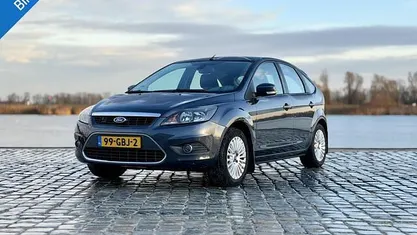 Grijs Gebruikt 2008 Ford Focus Titanium Hatchback | € 2.250 (Eerlijke prijs)