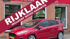 Rood Gebruikt 2017 Ford Fiesta ST-Line Hatchback | € 12.000 (Eerlijke prijs)