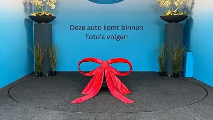 Zwart Occasion 2014 Opel Astra Design Edition Sedan | € 8.645 (Eerlijke prijs)