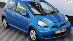 Blauw Gebruikt 2009 Toyota Aygo Hatchback | € 2.745 (Eerlijke prijs)