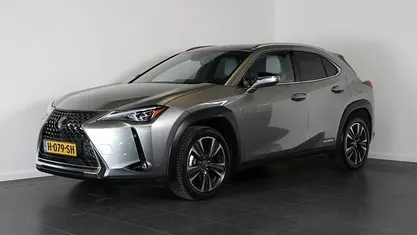 Grijs Gebruikt 2020 Lexus UX 250h Executive Line SUV | € 32.950 (Eerlijke prijs)