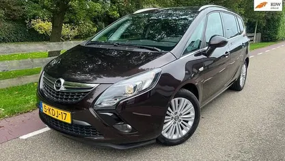 Occasion Opel Zafira Tourer Design Edition 140 PK (102 kW) 2013 MPV