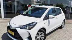Wit Gebruikt 2019 Toyota Yaris Active Hatchback | € 15.795 (Eerlijke prijs)