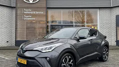 Grijs Gebruikt 2022 Toyota C-HR SUV | € 21.900 (Eerlijke prijs)