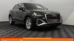 Zwart, metallic lak Gebruikt 2024 Audi Q2 S-Line SUV | € 29.950 (Super prijs)