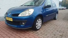 Blauw Gebruikt 2008 Renault Clio II Hatchback | € 2.200 (Eerlijke prijs)