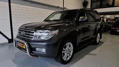 Grijs (metallic) Gebruikt 2010 Toyota Land Cruiser V8 SUV | € 31.940 (Eerlijke prijs)