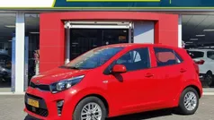 Rood Gebruikt 2020 Kia Picanto Hatchback | € 11.615 (Eerlijke prijs)