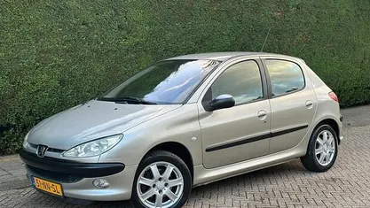 Occasion Peugeot 206 88 PK (64 kW) 2004 Hatchback