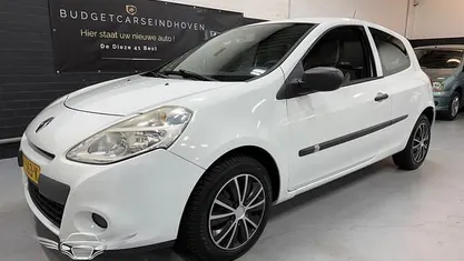 Occasion Renault Clio II Authentique 75 PK (55 kW) 2011 Wit Hatchback