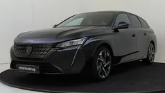 Zwart Gebruikt 2023 Peugeot 308 Allure Stationwagen | € 23.725 (Eerlijke prijs)