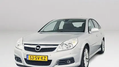 Occasion 2006 Opel Vectra GTS Executive Hatchback | € 2.450 (Eerlijke prijs)