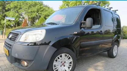 Occasion Fiat Doblò 77 PK (56 kW) 2007 Zwart MPV