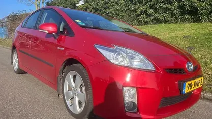 Occasion Toyota Prius 99 PK (72 kW) 2009 Rood Hatchback
