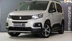 Wit, metallic lak Gebruikt 2020 Peugeot Rifter GT-line MPV | € 25.795 (Eerlijke prijs)