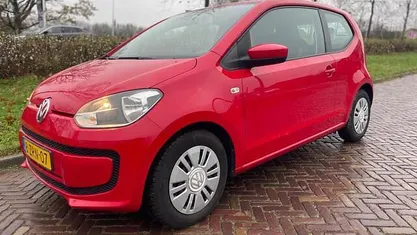 Occasion VW up! move up! 60 PK (44 kW) 2015 Rood Hatchback