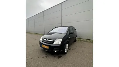 Zwart Gebruikt 2010 Opel Meriva Cosmo MPV | € 2.599 (Eerlijke prijs)