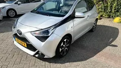 Gebruikt 2021 Toyota Aygo X-play Hatchback | € 13.250 (Eerlijke prijs)