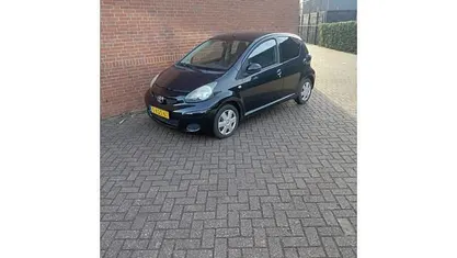 Occasion 2011 Toyota Aygo Hatchback | € 3.850 (Eerlijke prijs)