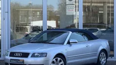 Grijs, metallic lak Gebruikt 2002 Audi A4 Cabriolet Design Cabriolet | € 7.950 (Eerlijke prijs)