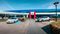 Gebruikt 2024 Toyota Yaris Hybrid Edition Hatchback | € 25.445 (Eerlijke prijs)