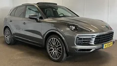 Grijs Gebruikt 2020 Porsche Cayenne Sport SUV | € 67.850 (Goede deal)