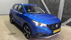 Blauw Gebruikt 2020 MG ZS Luxury Sedan | € 13.900 (Goede deal)