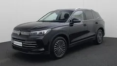 Zwart Gebruikt 2024 VW Tiguan Elegance SUV | € 43.840 (Goede deal)