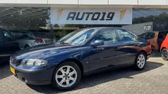 Blauw Gebruikt 2002 Volvo S60 Sedan | € 1.919 (Eerlijke prijs)