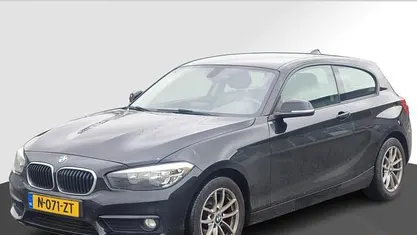 Zwart Gebruikt 2017 BMW 118 Executive Hatchback | € 13.445 (Eerlijke prijs)