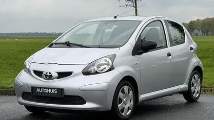 Grijs Occasion 2008 Toyota Aygo Hatchback | € 2.890 (Eerlijke prijs)