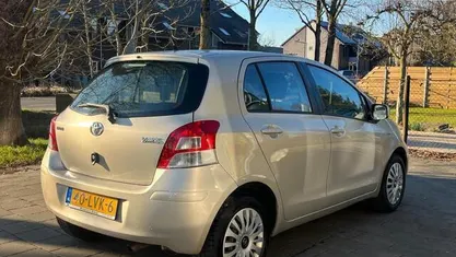 Occasion Toyota Yaris 101 PK (74 kW) 2010 Beige Hatchback