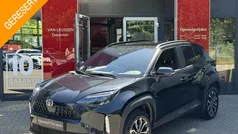 Zwart Gebruikt 2024 Toyota Yaris Cross Edition SUV | € 30.400 (Eerlijke prijs)