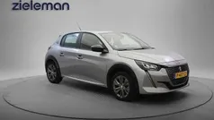 Gebruikt 2022 Peugeot e-208 Active Hatchback | € 14.345 (Super prijs)