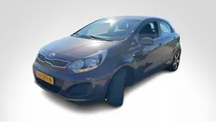 Bruin Gebruikt 2011 Kia Rio Comfort Hatchback | € 12.250 (Eerlijke prijs)
