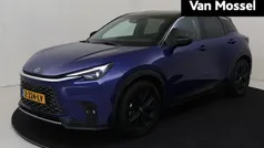 Blauw Nieuw 2024 Lexus LBX SUV | € 40.730 (Eerlijke prijs)