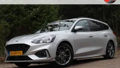 Grijs, metallic lak Gebruikt 2021 Ford Focus Business Edition Stationwagen | € 18.900 (Eerlijke prijs)