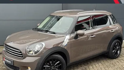 Bruin Occasion 2018 Mini One Countryman Chili SUV | € 13.940 (Super prijs)