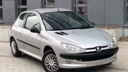 Grijs Gebruikt 2005 Peugeot 206 Sedan | € 1.900 (Eerlijke prijs)