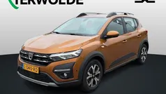 Oranje Gebruikt 2021 Dacia Sandero Comfort Hatchback | € 15.295 (Eerlijke prijs)